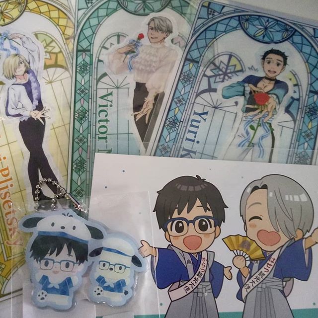 My newest Yuri on Ice merch came in the mail.... thanks @denkimouse #fangirlpurchases #yurionice #YOI